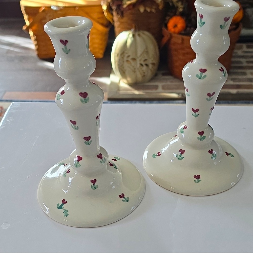 Pair White Glossy Ceramic Candlestick Holders Red Heart Floral Flower Design